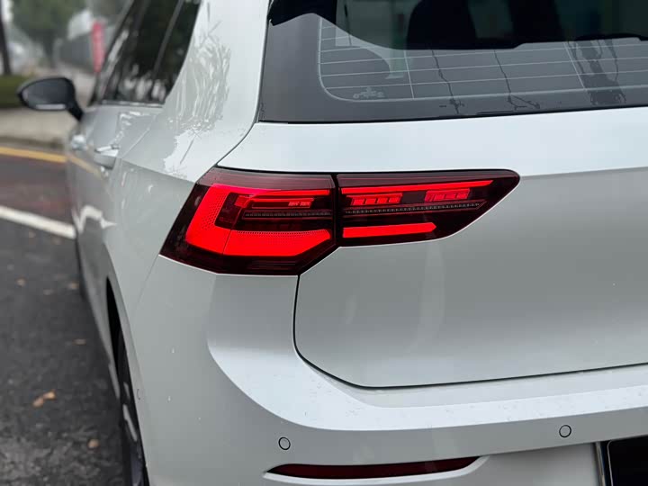 Фото 21 - Volkswagen Golf