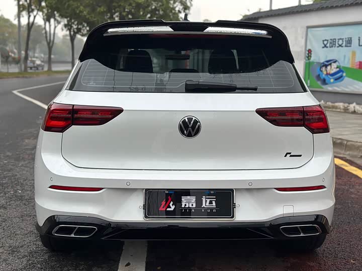 Фото 4 - Volkswagen Golf