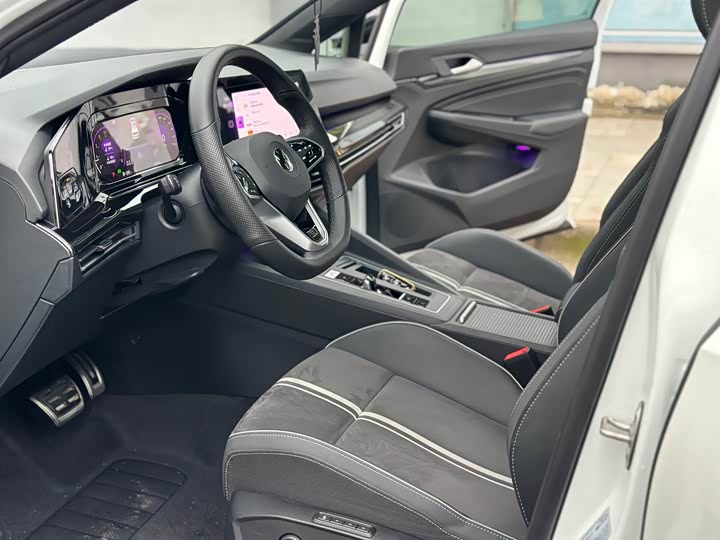 Фото 6 - Volkswagen Golf