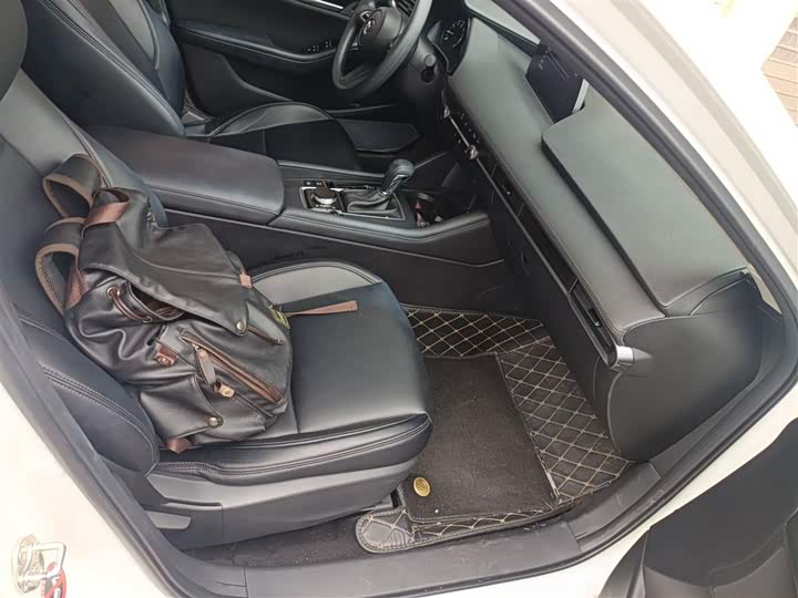 Фото 25 - Mazda 3 (Axela)