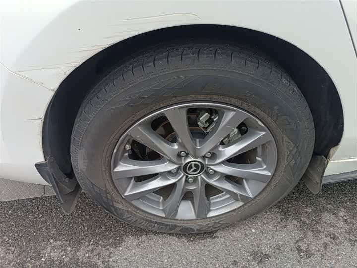 Фото 26 - Mazda 3 (Axela)