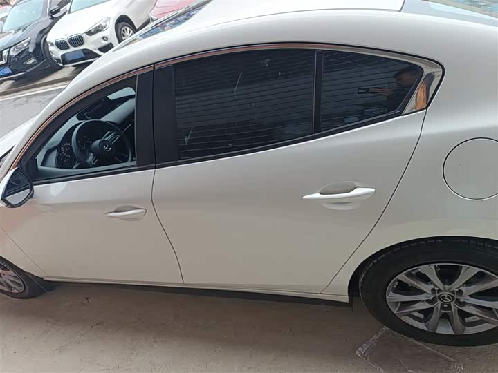 Фото 5 - Mazda 3 (Axela)