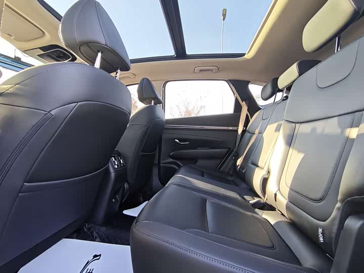 Фото 12 - Hyundai Tucson L