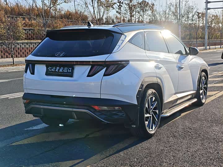 Фото 9 - Hyundai Tucson L