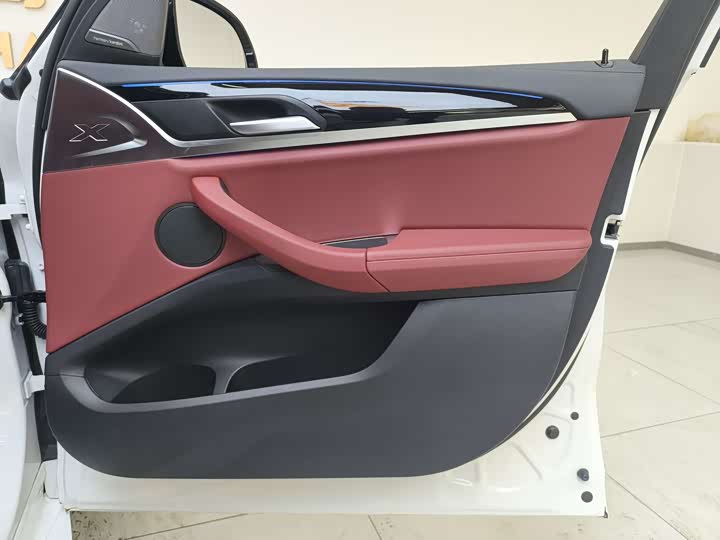 Фото 22 - BMW X3