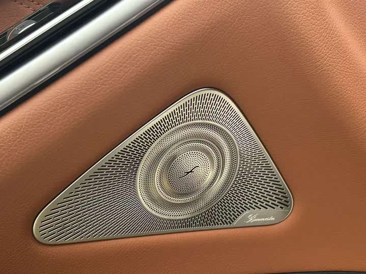 Фото 10 - Mercedes-Benz Maybach S-Class