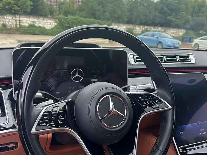 Фото 6 - Mercedes-Benz Maybach S-Class