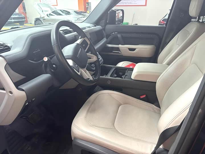 Фото 6 - Land Rover Defender