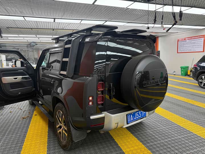 Фото 7 - Land Rover Defender