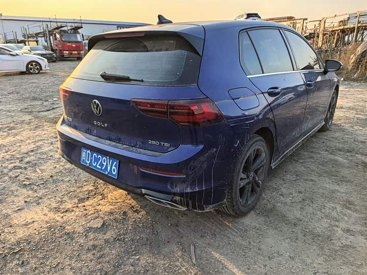 Фото 4 - Volkswagen Golf