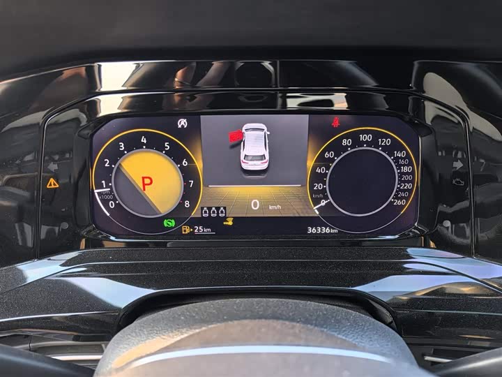 Фото 8 - Volkswagen Golf