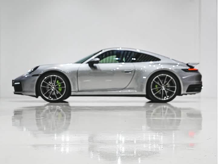 Фото 3 - Porsche 911