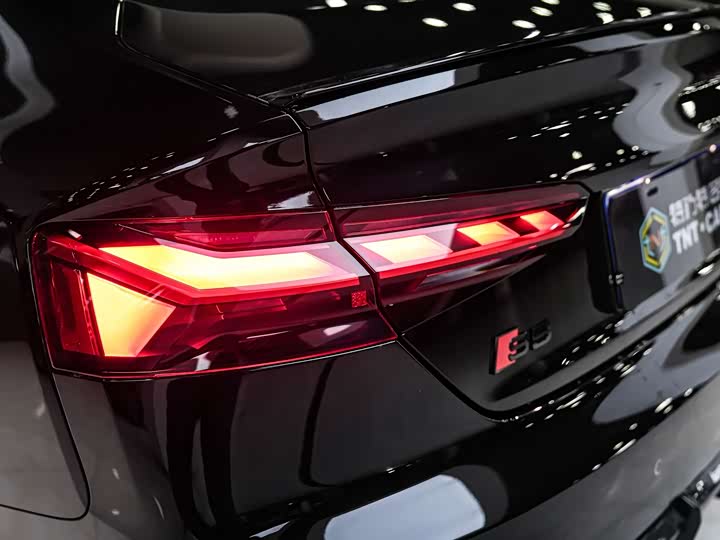 Фото 18 - Audi S5