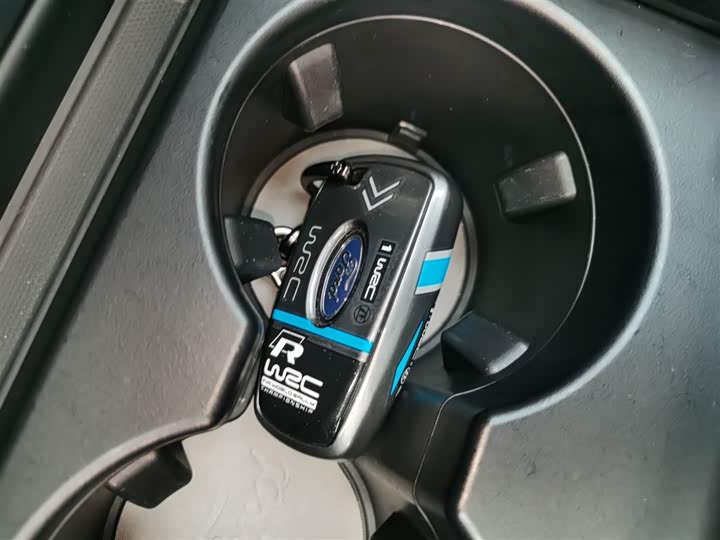 Фото 9 - Ford Mondeo Sport (Evos)