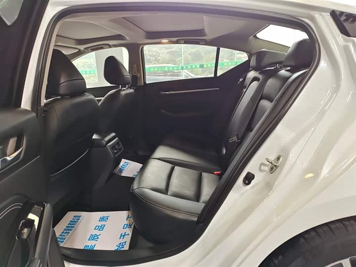 Фото 13 - Nissan Teana