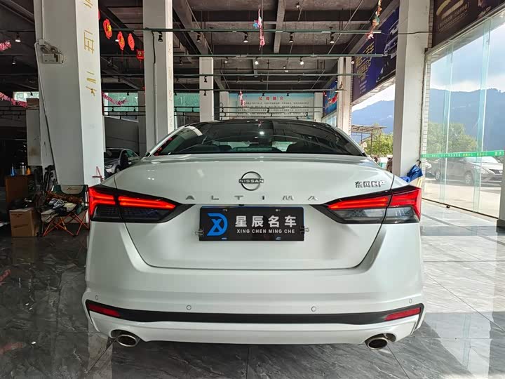 Фото 5 - Nissan Teana