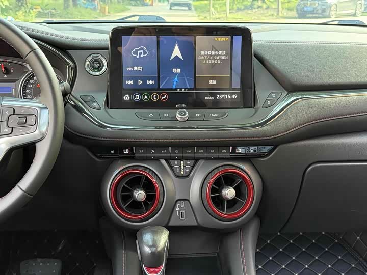 Фото 11 - Chevrolet Blazer