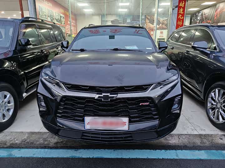 Фото 3 - Chevrolet Blazer