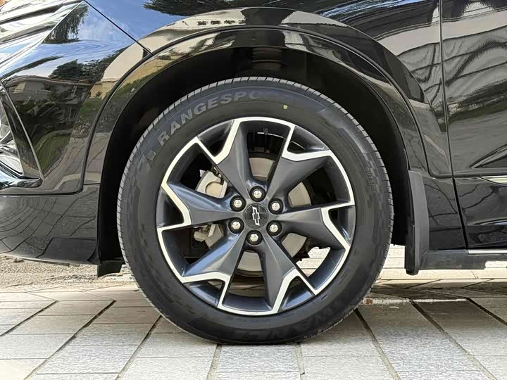 Фото 5 - Chevrolet Blazer