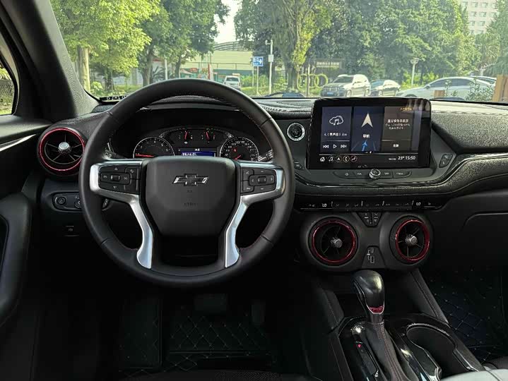 Фото 8 - Chevrolet Blazer