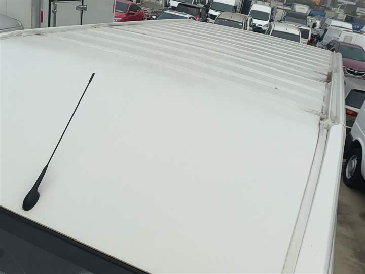 Фото 26 - Maxus V80