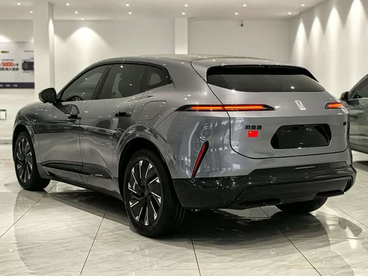 Фото 6 - Avatr 07