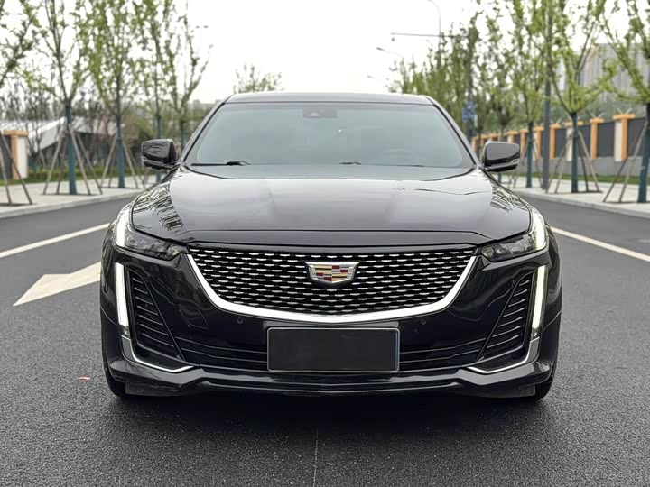 Фото 1 - Cadillac CT5