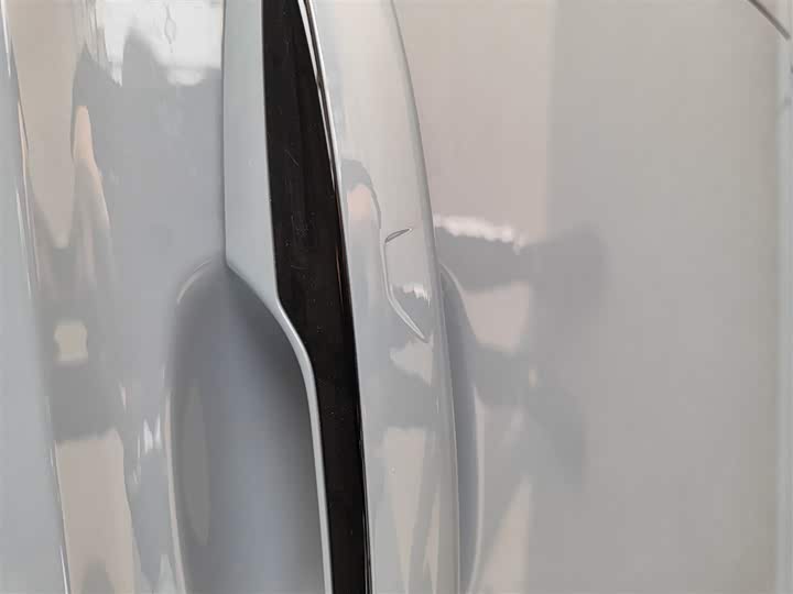 Фото 3 - Geely Preface