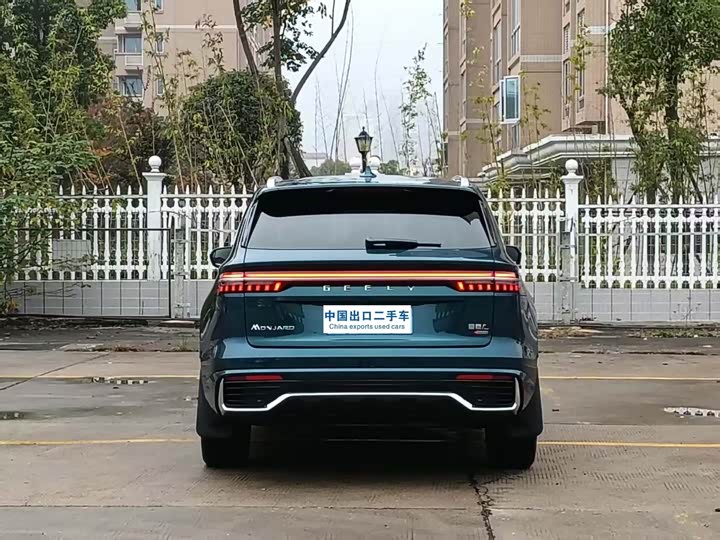 Фото 14 - Geely Monjaro