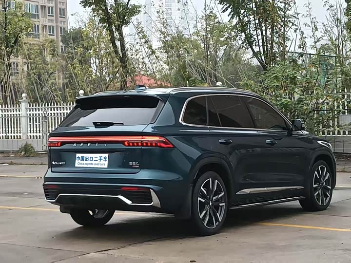 Фото 19 - Geely Monjaro