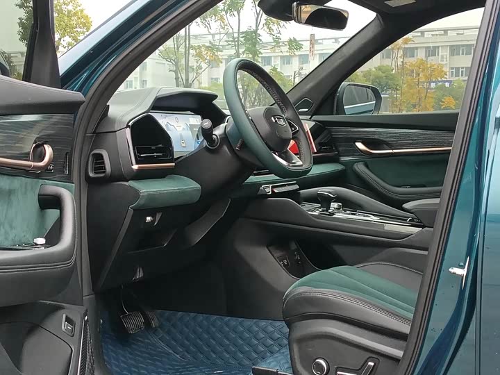 Фото 3 - Geely Monjaro