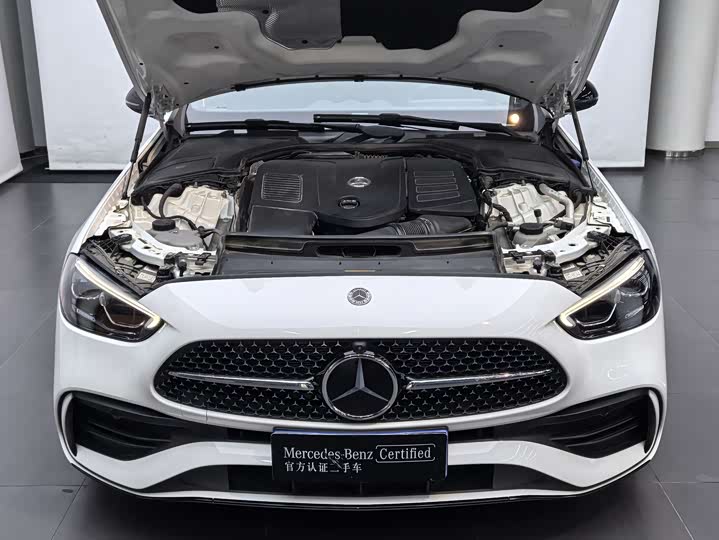 Фото 18 - Mercedes-Benz C-Class