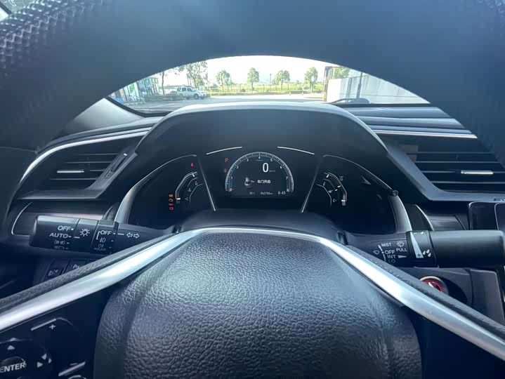 Фото 15 - Honda Civic