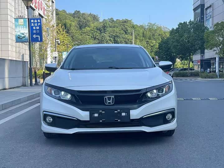 Фото 3 - Honda Civic