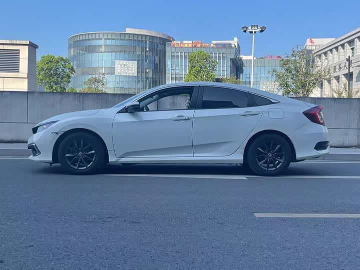 Фото 5 - Honda Civic