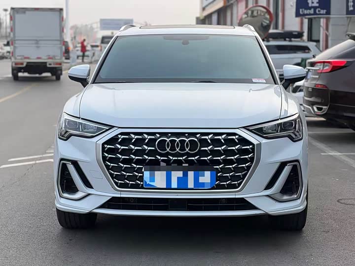 Фото 2 - Audi Q3
