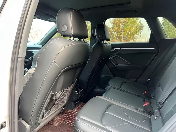 Фото 7 - Audi Q3