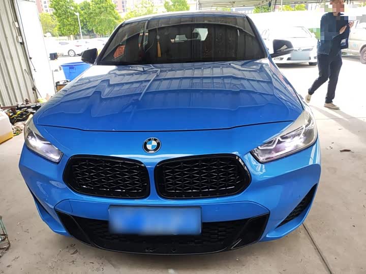 Фото 19 - BMW X2