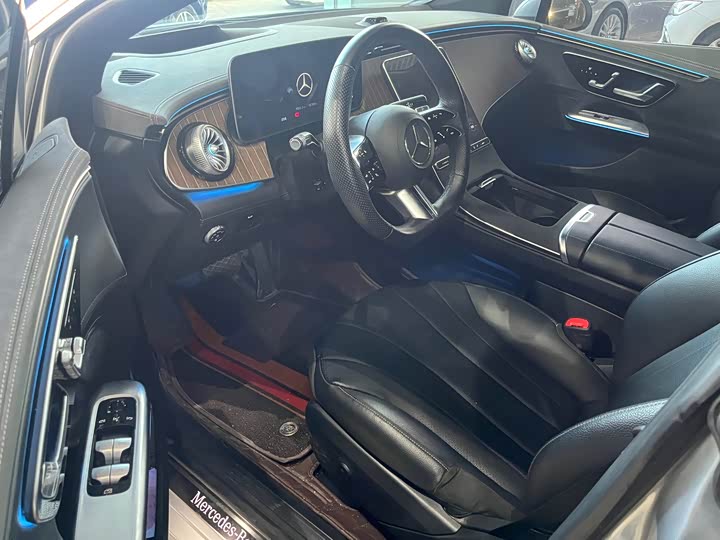 Фото 2 - Mercedes-Benz EQE