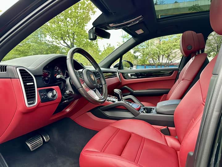 Фото 9 - Porsche Cayenne