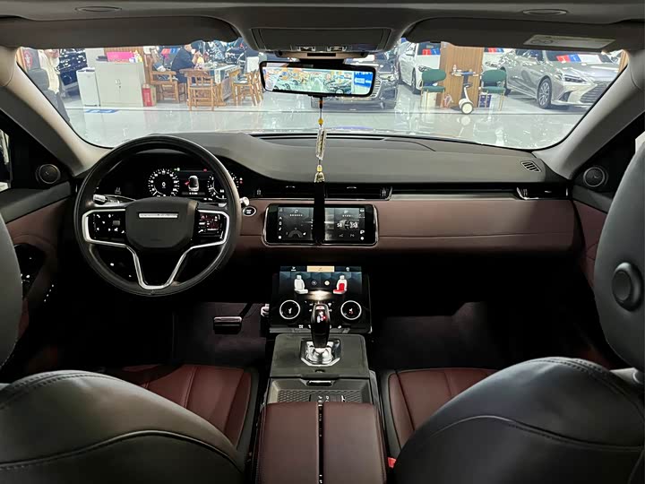 Фото 12 - Land Rover Range Rover Evoque L