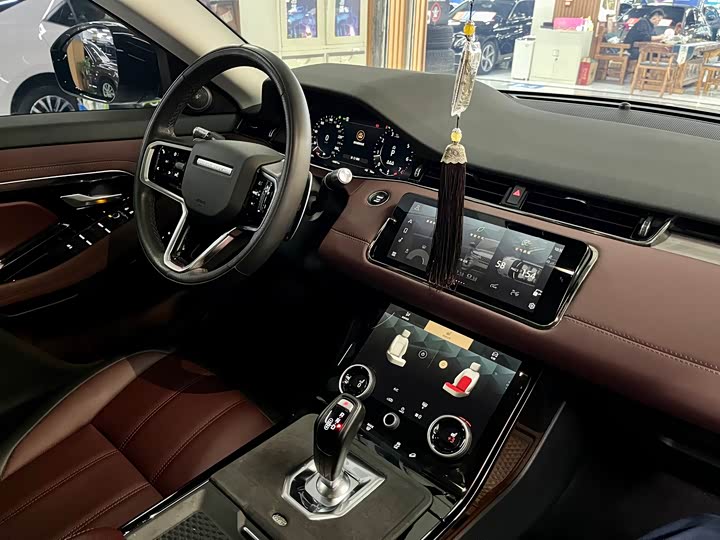 Фото 15 - Land Rover Range Rover Evoque L