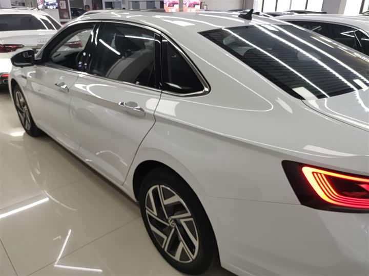 Фото 5 - Volkswagen Sagitar L