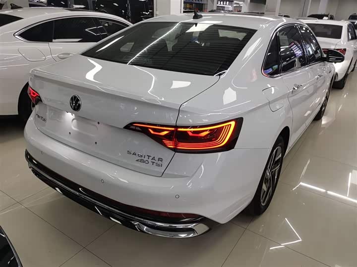 Фото 7 - Volkswagen Sagitar L