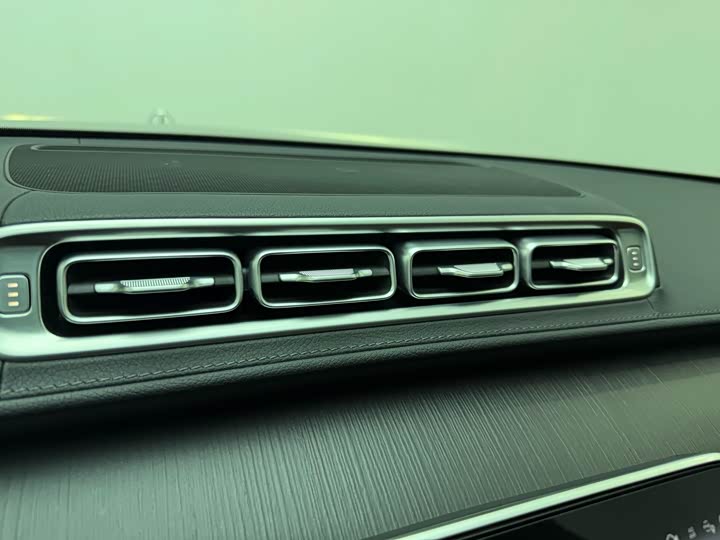 Фото 14 - Mercedes-Benz S-Class