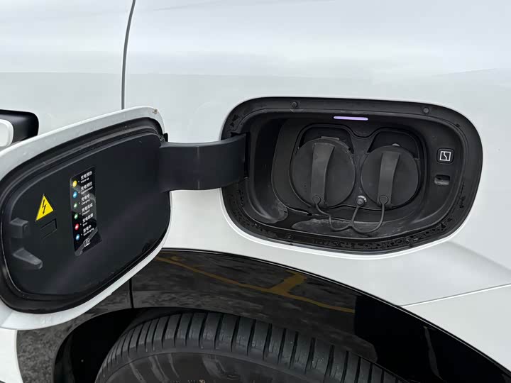 Фото 26 - Zeekr 7X