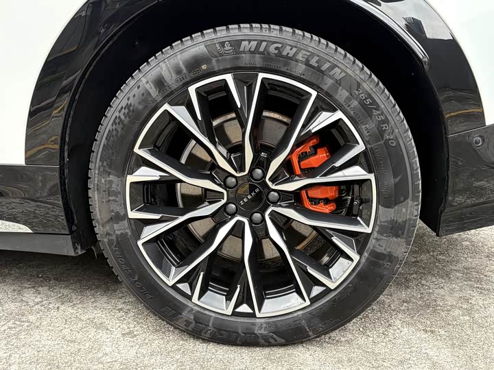 Фото 32 - Zeekr 7X