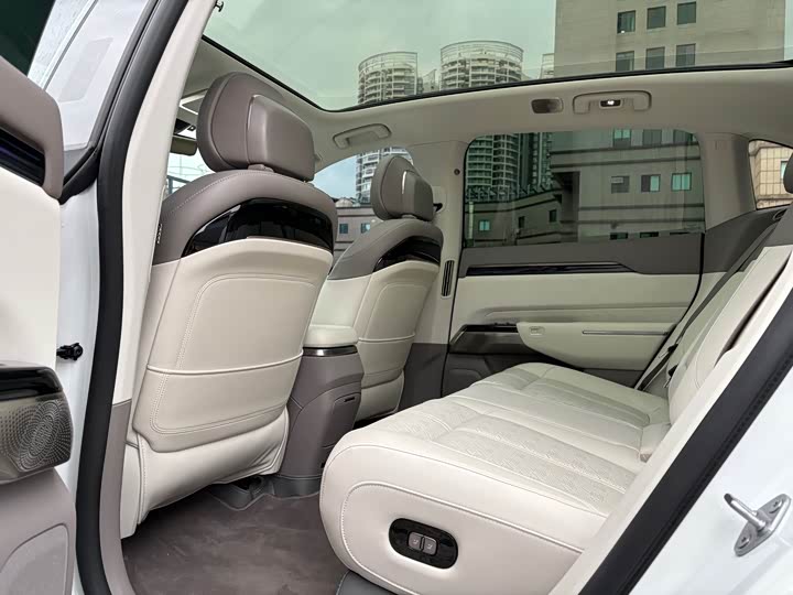 Фото 5 - Zeekr 7X