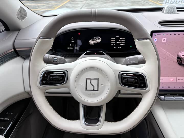 Фото 6 - Zeekr 7X