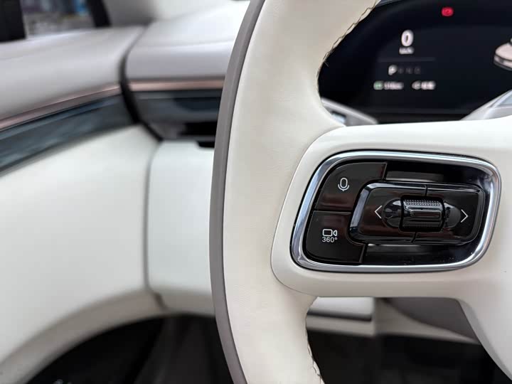 Фото 7 - Zeekr 7X